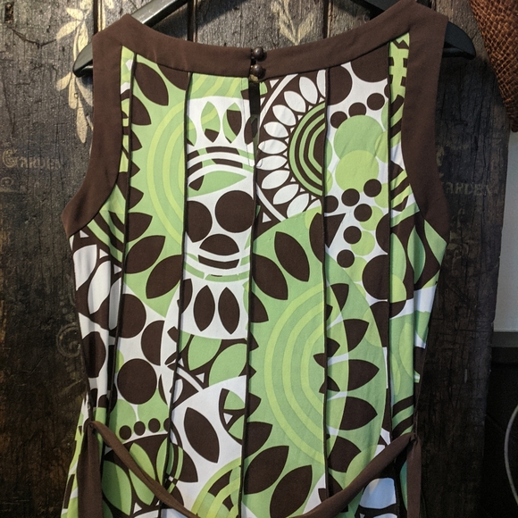 Gorgeous Sandra Darren dress. Sz 10 - Picture 5 of 6